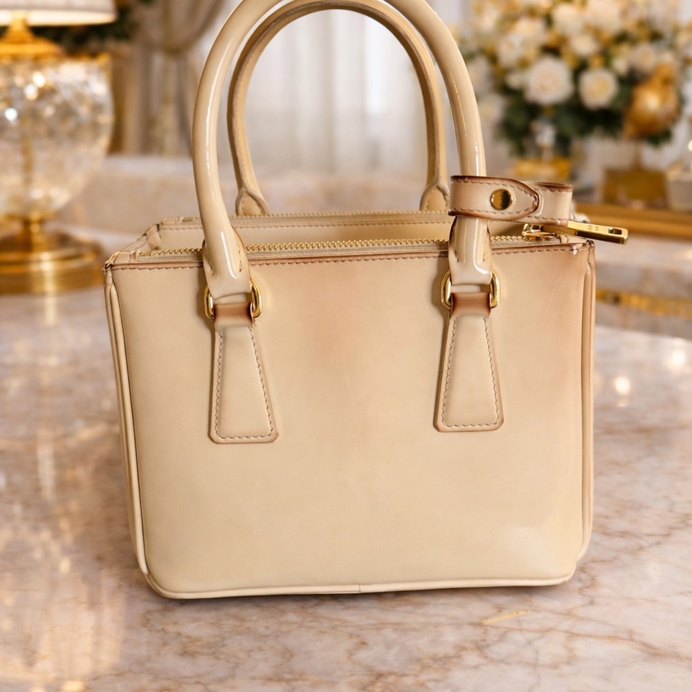 2021 Cream Prada Leather Bag - Picture 4 of 5